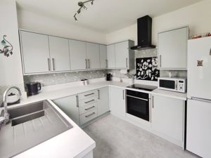 Photo 8- click for photo gallery